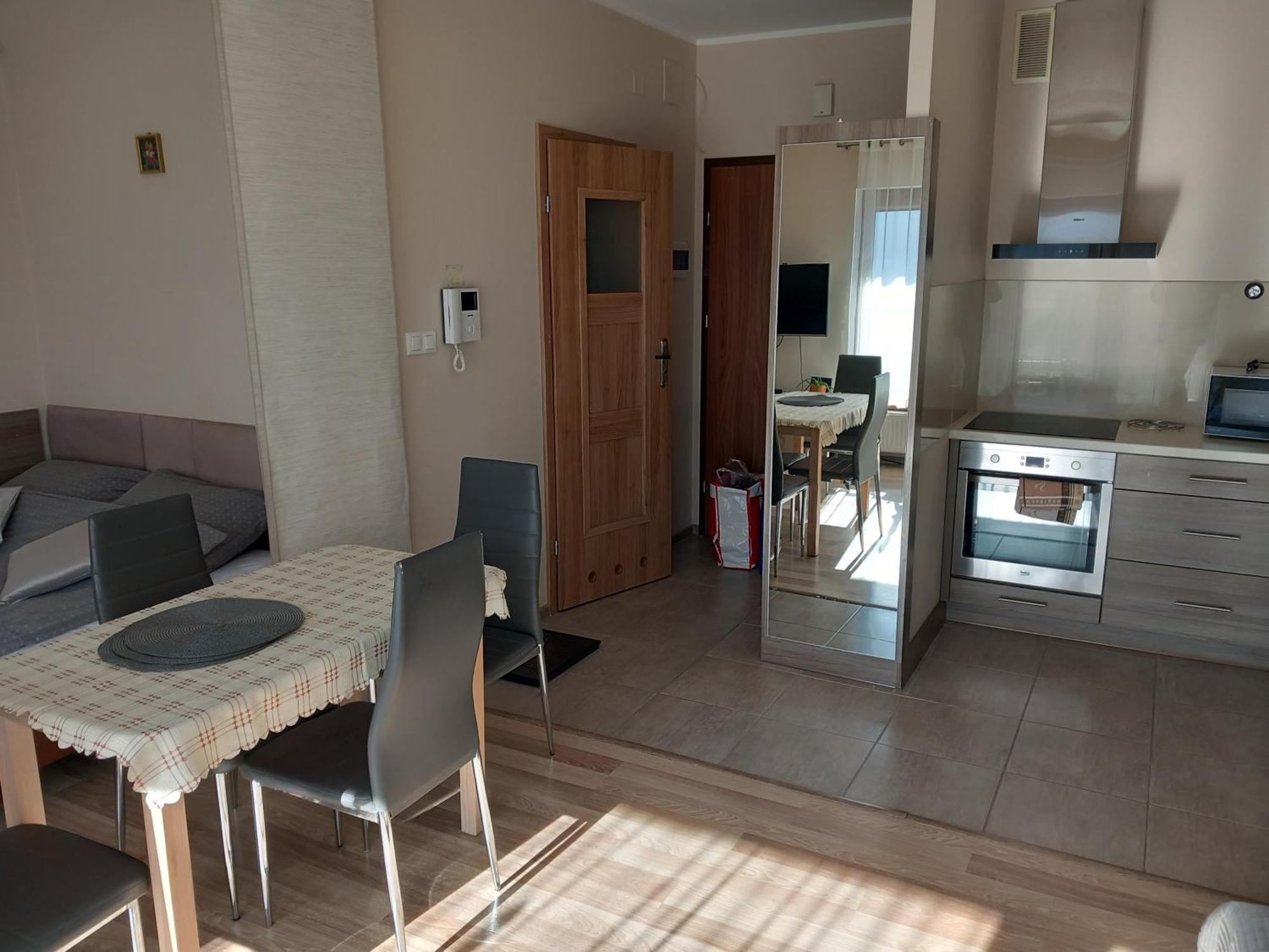 Apartament Jelenia Góra - Cieplice Exterior foto